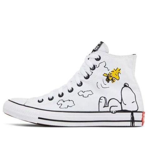 The Peanuts x Converse Chuck Taylor All Star is the perfect shoe for fans of Charles M. Schulz's beloved comic strip "The Peanuts." This high-top sneaker takes inspiration from some of the most iconic characters in the series, with an all-white upper, black outline and Snoopy ruling over Woodstock on the back for a chuckle-worthy style. On top of that, you get signature details such as the Peanuts imprinting on the tongue, bright red Converse All-Star logo on the medial side and a visible graphic of "BONK" above it. Sophisticated yet playful, these shoes are sure to capture anyone's attention whether you take your stroll around downtown or casually hang around at home. Take your wardrobe to a whole new level with this unique collaboration between two pop culture icons — Peanuts and Convers Snoopy Shoes, Cute Converse Shoes, Converse Design, Converse Tennis Shoes, Converse Hi, Painted Shoes Diy, Cute Converse, Converse Shop, Red Converse