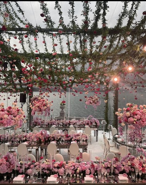 Christian Wedding Ideas, Wedding Ideas Decoration, Enchanted Forest Wedding Theme, Wedding Planning Boards, Royal Gala, Luxury Ideas, Dream Wedding Reception, Forest Theme Wedding, Lights Wedding Decor