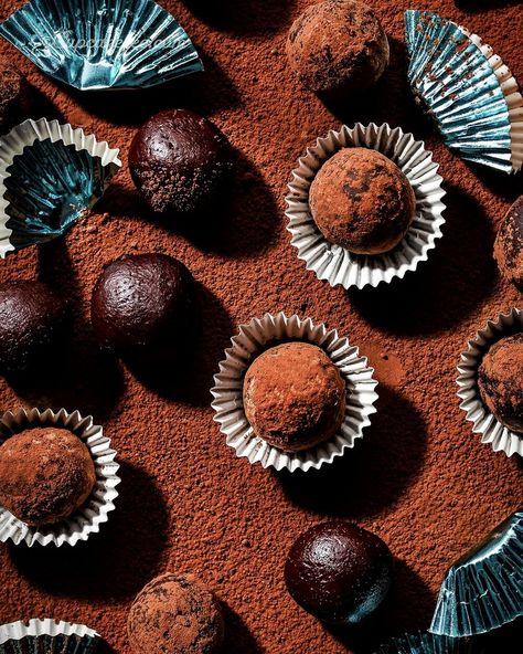 Wine Truffles, Wine Chocolate, Ceramic Mixing Bowls, Dark Chocolate Truffles, Boozy Desserts, Holiday Dessert, Mulled Wine, Grown Ups, Unsweetened Cocoa