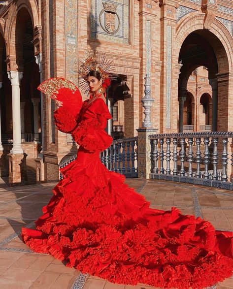 Flamenco Wedding, Spanish Style Dress, Flamenco Style Dress, Mexican Wedding Dress, Spanish Dress, Flamenco Dress, Spanish Fashion, Feather Dress, Dance Outfits