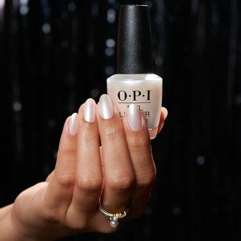 #SnowGladIMetYou OPI Pearl Metallic Nails, Opi Snow Holding Back, Opi White Nail Polish Shades, Snowy Nails, Pearl Nail Polish, Holiday Nails Winter, The World Is Your Oyster, World Is Your Oyster, Fingernail Designs