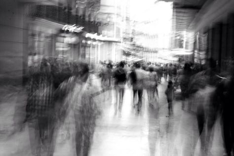 Long Exposure Portrait, Pinhole Photography, Andre Kertesz, Black And White City, Digital Photography School, People Walking, Exposure Photography, Grand Central, Photography Subjects