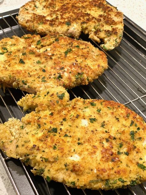 a classic revamped: drunken chicken parmesan - eat.breathe.love Drunken Chicken Parmesan, Chicken With Vodka Sauce, Mozzerella Cheese, Drunken Chicken, Buffalo Mozzarella, Broccoli Pasta, Vodka Sauce, Chicken Parm, Panko Bread Crumbs