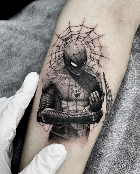 @hyundo.tattoo It Themed Tattoos, Marvel Heroes Tattoo Design, Spiderman Tattoos For Men, Marvel Sleeve Tattoo For Men, Men Sticker Tattoo, Black Spiderman Tattoo, Marvel Thor Tattoo, Spiderman Spider Tattoo, Microrealism Tattoo Men