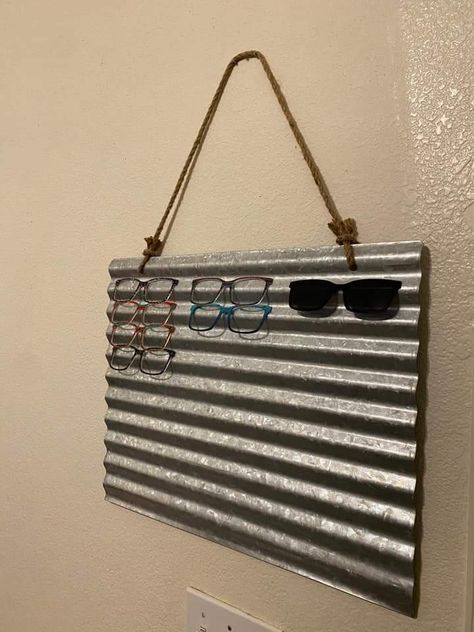 Pair Toppers Diy, Sunglasses Diy Holder, Pair Eyewear Toppers Diy, Ways To Display Sunglasses, Pair Toppers, Pair Eyewear Toppers Storage, Diy Pair Eyewear Toppers, Creative Ways To Display Sunglasses, Sunglasses Storage Diy