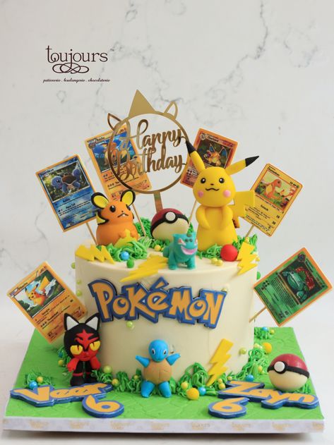 Pokemon and pokemon cards on this cake to celebrate a fan! Pokemon Card Birthday Cake, Pokémon Card Cake, Pokemon Cake Ideas Diy, Pokemon Card Cake, Pastel Pokemon, Pokemon Wedding, Pokemon Cakes, Pokemon Cake Topper, Pokemon Birthday Cake