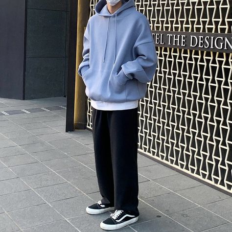 Korean Hoodie Outfit Men, Outfit Ideas Hoodie Style, Hoodie Outfit Korean, Hoodie Style Men, Outfit Ideas Hoodie, E Boy Outfits, Blue Hoodie Outfit, Outfit Cowok, Korean Hoodie