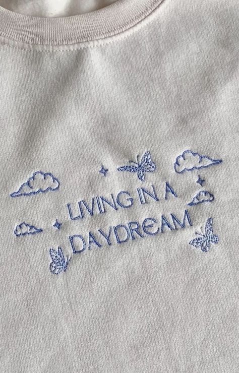 Embroidery Machine Aesthetic, Harry Styles Embroidery Shirt, Emboridary Designs Sweatshirt, Hoodie Embroidery Ideas Aesthetic, Harry Styles Embroidery Ideas, Crew Neck Embroidery Ideas, Aesthetic Embroidery Designs, Embroidery Harry Styles, Hoodie Embroidery Ideas