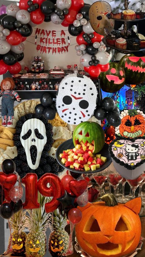 Halloween party inspo Halloween Party Inspo, Halloween Movie Night Party, Scream Halloween Costume, Movie Themed Party, Halloween Movie Night, Scream Halloween, Horror Party, Movie Night Party, Horror Themes