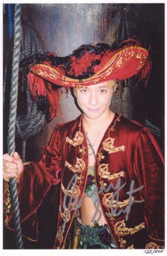 Peter Pan Jeremy Sumpter, Peter Pan 2003 Aesthetic, Jeremy Sumpter Peter Pan, 2003 Peter Pan, Film Peter Pan, Peter Pan 2003 Fairies, Peter Pan And Wendy 2003, Peter Pan 3, Peter Pan 2003