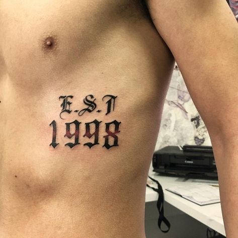 Est 1998 Tattoo, 1998 Tattoo Font, 2004 Tattoo Design, Eboy Tatts, 1998 Tattoo, Dollar Tattoo, Typography Tattoo, Birthday Tattoo, Cross Tattoo For Men