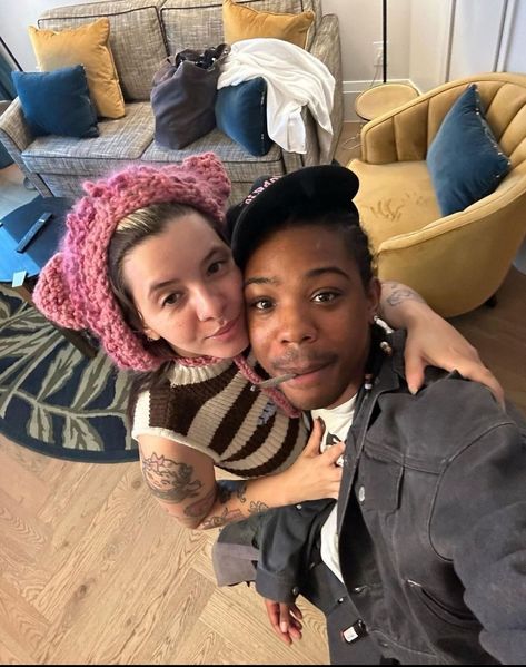 melanie martinez and her boyfriend verde / recent picture 13|07|2023 cuties I love them Melanie Martinez Boyfriend, Melanie Martinez Photography, Celebrity Singers, Crazy People, Celebrity Art, Melanie Martinez, Best Couple, Rwby, Adele