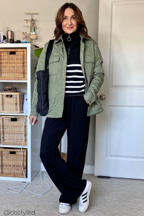 Old Navy Fall 2023 Outfits, Errands Outfit Winter, Zip Sweater Outfit, Plaid Jacket Outfit, Casual Winter Outfits For Women, Quilted Jacket Outfit, Green Jacket Outfit, 2023 Outfit Ideas, Winter Outfits For Women