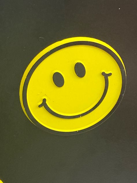 Yellow Kidcore, Rave Smiley Face, Yellow Smiley Face Aesthetic, Smiley Face Aesthetic Trippy, Kidcore Smiley Face, Brain Dump, Smiley Face, Smiley