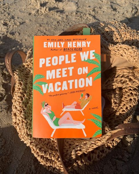 Orange books People We Meet On Vacation Book Cover, People We Meet On Vacation Aesthetic Book, People We Meet On Vacation Book, The People We Meet On Vacation, Beige Books, People We Meet On Vacation, Henry Emily, Reading People, Beach Reads