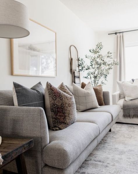 Gray Sofa Living, Grey Sofa Living Room, Kitchen Traditional, Grey Couch Living Room, Transitional Decor Style, Transitional Decor Living Room, Holiday Pillow, Holiday Throw, Transitional Living