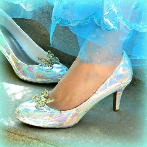 Cinderella's Glass Slippers  •  Free tutorial with pictures on how to make a slipper in under 90 minutes Slippers Diy, Cinderella Musical, Cinderella Cosplay, Diy Slippers, Cinderella Costume, Cinderella Party, Glass Slippers, Cinderella Shoes, Cinderella Dresses