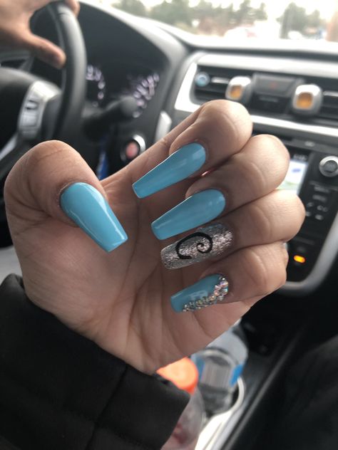 Nails With C On Them, Nails With A C Initial, Blue Nails With Initials, Nails With C Initial, Acrylic Nails Blue And White, C Initial Nails, Nail With Initial, Nails With Boyfriends Initials, Initial Nails