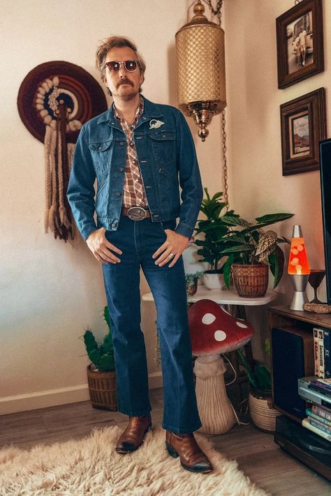 Vintage Western Denim on Denim Outfit Western Denim Outfit, Western Fashion Men, Denim On Denim Outfit, Western Outfits Men, Fashion Vibes, Denim On Denim, Mens Fashion Streetwear, Outfits Men, 2024 Fashion