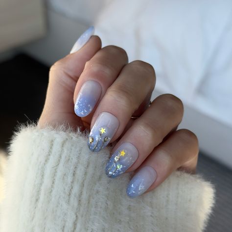 Snowy Kiss ❄️🩵 Winter Wonderland Nail Designs, Fall Neutrals, Winter Neutral, Nail Sizes, Color Collection, Winter Wonderland, Nail Designs, Kiss, Hand Painted