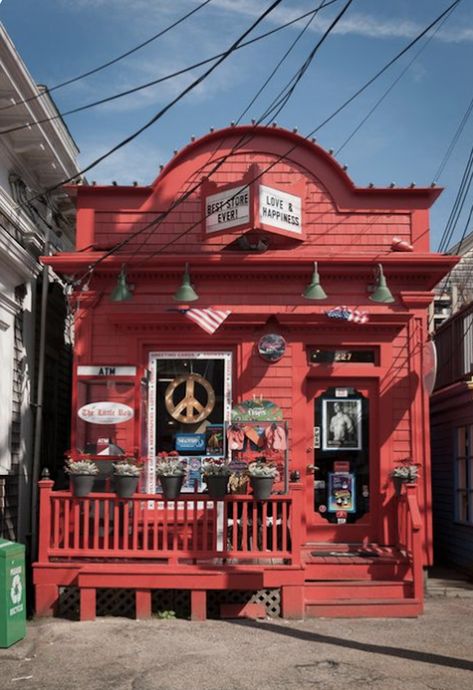 Marthas Vineyard Aesthetic, Small Town Store, Vineyard Aesthetic, Provincetown Massachusetts, Country Stores, Shop Facade, Massachusetts Travel, Small Town America, Fishing Shop