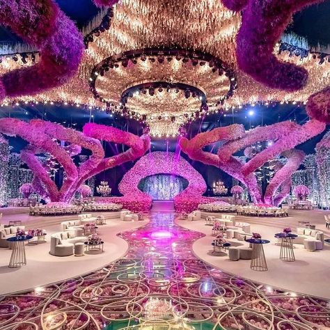 Allu (@aleena_oommen) • Instagram photos and videos Arabian Nights Wedding Theme, Royalty Wedding Theme, Arabian Nights Wedding, Indian Wedding Venue, Lebanese Wedding, Wedding Hall Decorations, Wedding Stage Design, Dream Wedding Decorations, Luxury Wedding Decor