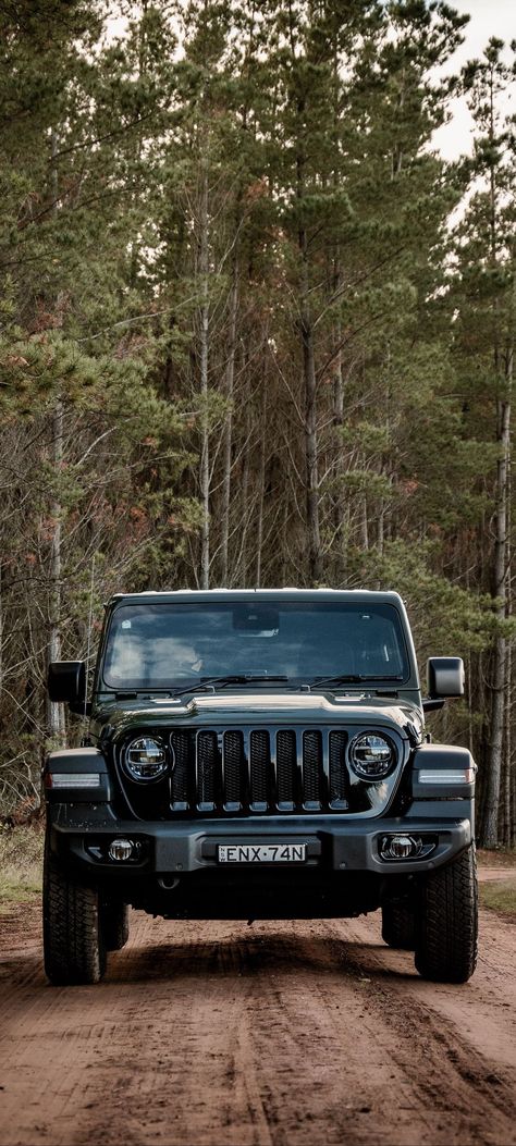 Green Jeep Wrangler, Jeep Wranger, Jeep Wrangler Renegade, Black Jeep Wrangler, Jeep Wallpaper, Jeep Lifestyle, Green Jeep, Mahindra Thar, Jeep Car