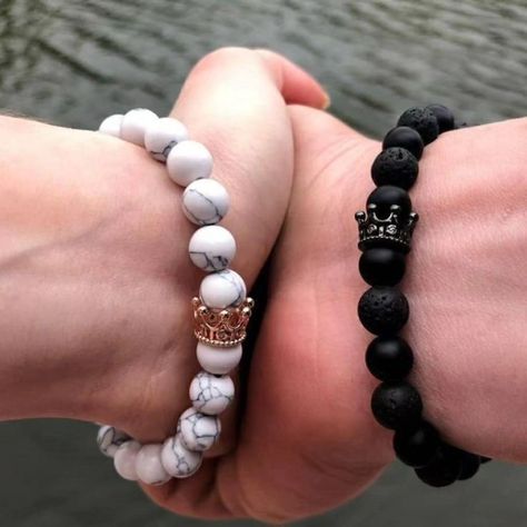 👬 Long Distance Gift Ideas, Relationship Gift Ideas, Boyfriend Long Distance, Gift Ideas For Your Boyfriend, Matching Jewelry For Couples, Ideas For Your Boyfriend, Relationship Bracelets, Matching Couple Bracelets, Neck Pieces Jewelry