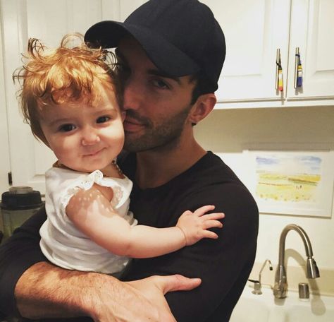 Ryle Kincaid Justin Baldoni, Ryle Kincaid, James Wolk, Rafael Solano, Motherhood Goals, Dad Aesthetic, Justin Baby, I Love Your Face, Justin Baldoni