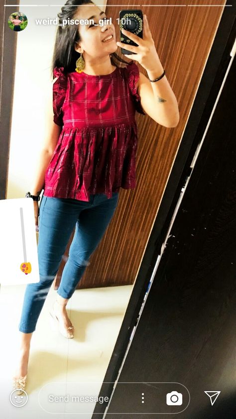 Tops For Jeans, Ethnic Tops, Selfie Pose, Dressing Ideas, Kameez Designs, Punjabi Outfits, Casual Indian Fashion, Stylish Short Dresses, Casual College Outfits