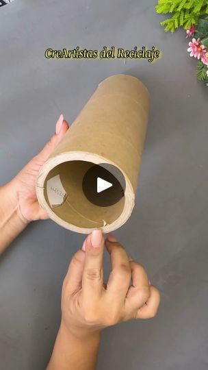 Cardboard Tape Roll Crafts, Ideas En 5 Minutos Videos, Carton Diy, Cardboard Rolls, Shorts Diy, Art Carton, Diy Projects