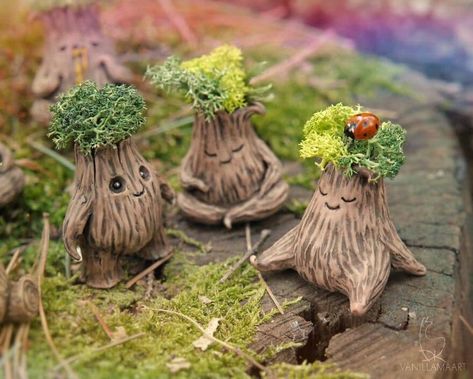 𝚆𝚒𝚝𝚌𝚑𝚢 𝙰𝚎𝚜𝚝𝚑𝚎𝚝𝚒𝚌 Clay Creatures, Fantasy Dolls, Little Forest, Cute Fantasy Creatures, Forest Spirit, Forest Creatures, Cute Clay, Clay Art Projects, Mushroom Art