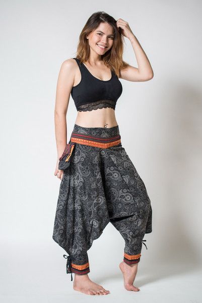 Harem Pants Outfit, Yoga Dress, Yoga Outfits, Harem Pants Women, Salwar Kamiz, Fantasy Clothing, Ankle Straps, Costume Design, Pants Outfit