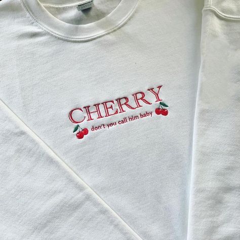 Harry Styles Cherry, Red Thread, White Crewneck, Embroidery Sweatshirt, Fun Sweatshirts, T Shirt Photo, Favorite Sweater, Christmas Delivery, Cute Packaging