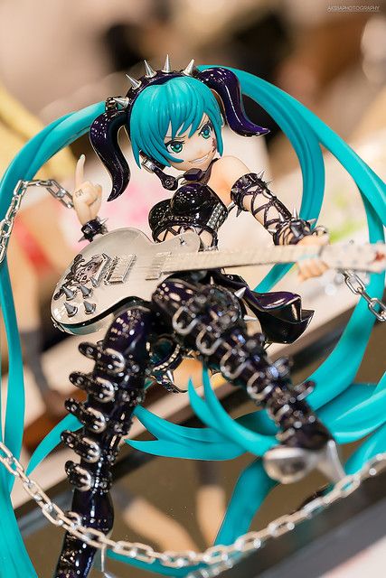 WF2013S-221 | Makoto Matic | Flickr Anime Figurine, An Anime, Hatsune Miku, Blue Hair, Garage, Guitar, Twitter, Hair, Anime