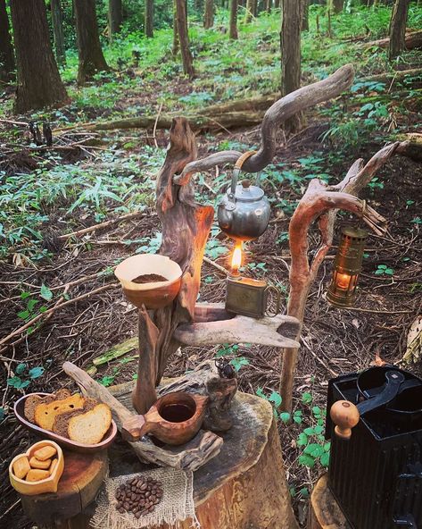 Woodsman Aesthetic, Woodland Camp, Survival Aesthetic, Wilderness Aesthetic, Camping Forest, Forest Camp, Nature Projects, Hiking Nature, Bushcraft Camping