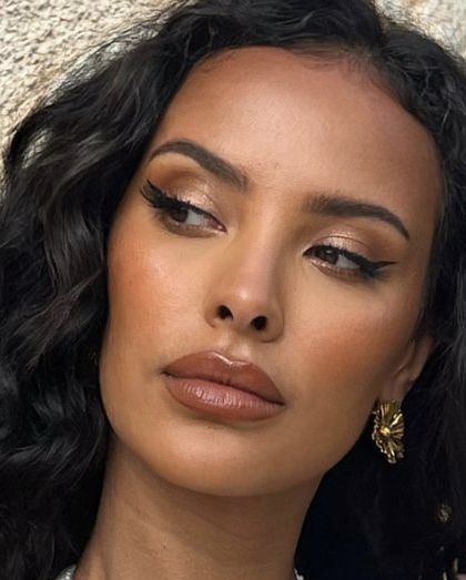 makeup by @lletitia on ig Mediterranean Makeup, Italian Makeup Style, South Asian Makeup, Italian Makeup, Maya Jama, Diy Lipstick, Makeup Is Life, Makeup Idea, Women Faces