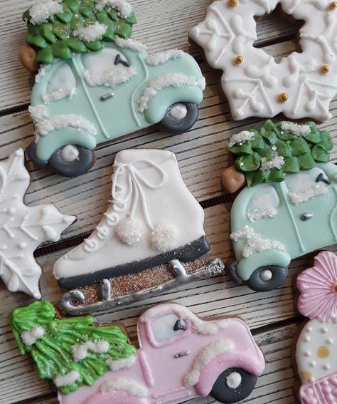 Ice Skate Cookies Decorated, Designer Cookies, Xmas Cookie, Ice Skating Party, Car Cookies, Winter Cookies, Cute Christmas Ideas, Elephant Cookies, Christmas Ice Skates