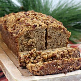 Ginger Pear Bread - Sweet and Savory Morsels Pear Bread Recipes, Pear Quick Bread, Veg Desserts, Pear Bread, Ginger Pear, Bread Sweet, Pear Ginger, Homemade Bread Recipes Easy, Homemade Bread Easy