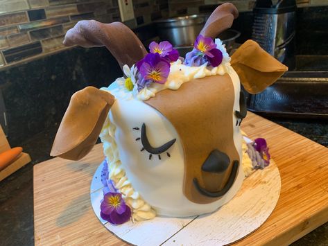 Fondant cake, goat cake Goat Cupcakes, Goat Cake Ideas, Goat Birthday Party, Goat Cake, Goat Party, Goat Birthday, Zoo Cake, Goat Playground, Diy Cakes