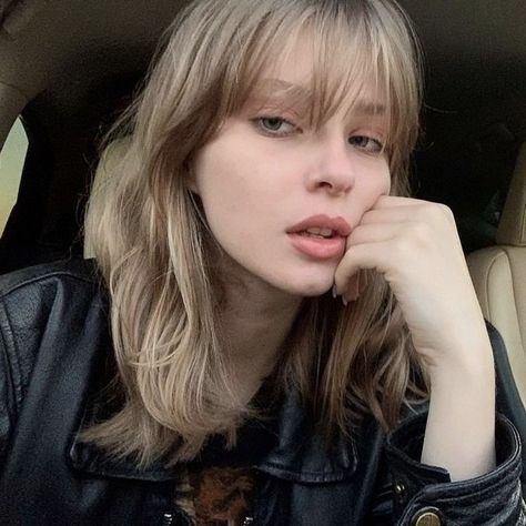 models icons — like or reblog if you saved Light Bangs, Modern Haircuts, Hair Colors, Bangs, Models, Instagram Post, Hair, Instagram, Hair Colours