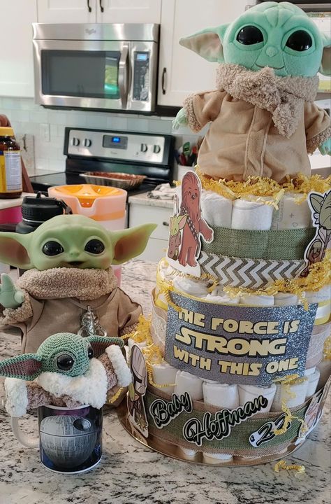 Baby shower
Baby Yoda 
Diaper cake Star Wars Diaper Cake, Star Wars Baby Shower, Diaper Party, Star Wars Nursery, Star Wars Birthday Party, Star Shower, Baby Shower Diaper Cake, Star Wars Birthday, Shower Themes