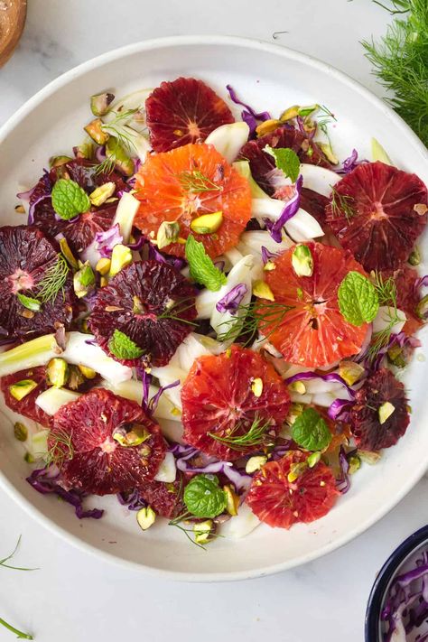 This blood orange and fennel salad is a delicious way to take advantage of citrus season. It’s simple, refreshing and really just brightens up a winter day! Typically in the colder months, raw salads are the last thing I think of for a side dish. However, this blood orange and […] Raw Salads, Fennel And Orange Salad, Fancy Salads, Dish Ideas, Fennel Salad, Orange Salad, Winter Vegetables, Winter Salad, Healthy Digestive System