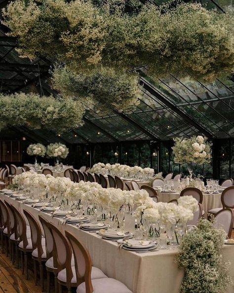 WedLuxe on Instagram: "This dreamy #wedding in the heart of Sintra, Portugal🇵🇹 was designed to be the perfect blend of “elegance meets nature” 🤍🌿 If your #dreamwedding aesthetic is naturesque and enchanting, a greenhouse could be the PERFECT venue for you! See all the #details ➡️  #BrideandGroom @jtavira @staz.nair Photo @alicevicenteweddings Planner @anastasiiadwe Venue @bellavistasintra Stylist @hallastylist Video @delightfilms_weddings Hair @ricardopedro_lab Shoes @jimmychoo Florist @decorelle.eu Rentals @rentalcollectionpt Stationery @inloveweddings Catering @penhalongacatering Cake @edelweiss_cakes  Dancers @pmp_paulomagalhaes Audiovisuals @rituaiseventos Saxophonist @diana_catarino_sax" Beautiful Wedding Ceremony, Elegant Wedding Themes, Tall Wedding Centerpieces, Dream Wedding Decorations, White Wedding Theme, Wedding Ceremony Photos, Greenhouse Wedding, Sintra Portugal, Portugal Wedding