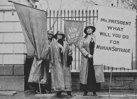 Women’s suffrage timeline: How American women won the vote | Live Science Seneca Falls Convention, Women Suffrage, Womens Suffrage, Flapper Girls, Women's Suffrage, Suffrage Movement, History Quiz, Sojourner Truth, Louise Brooks