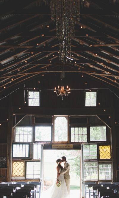 Iowa Backyard Barn Wedding: http://www.stylemepretty.com/iowa-weddings/2014/09/19/iowa-backyard-barn-wedding/ | Photography: Amanda Basteen - http://amandabasteen.com/ Old Window Ideas, Iowa Wedding Venues, Backyard Barn, Rustic Photography, Barn Photography, Barn Wedding Photography, Iowa Wedding, Wedding Barn, Window Ideas