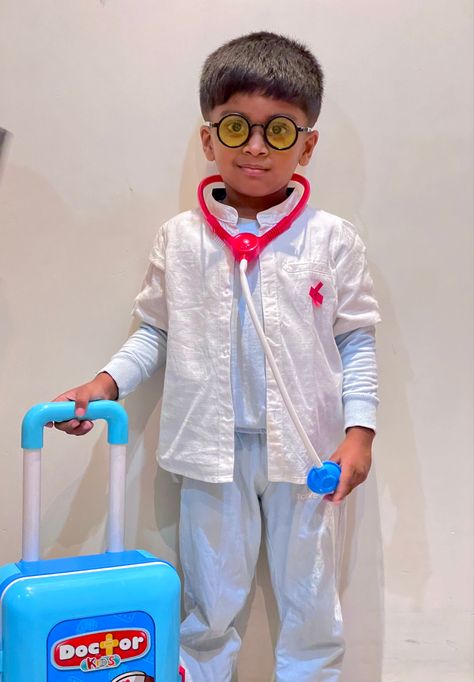 Fancy Dress Ideas For Kids Boys, Fancy Dress Ideas For Kids, Fancy Dress Costumes Kids, Community Helpers Preschool Activities, Fancy Dress Ideas, Fancy Dress Competition, Boys Fancy Dress, Community Helpers Preschool, Costumes Kids