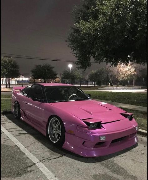 Fast In The Furious Cars, Aesthetic Affordable Cars, Souped Up Cars, Old Japanese Cars, Fast And Furious Cars, Modded Cars, Car Builds, Nissan 180sx, Mobil Drift