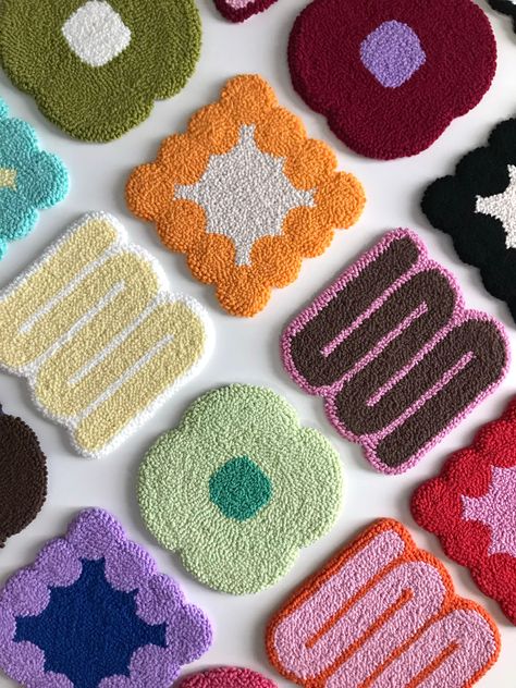 Punch Needle Coasters, Tufted Mug Rug, Coffee Coasters, Mug Rug, Flower Punch Needle Coaster, Drink Coasters, Trend Coasters, Flower Coaster - Etsy Flower Punch Needle, Boho Bracelets Tutorial, فن النسيج, Sunflower Room, Punch Needle Coasters, Punch Needle Coaster, Rug Coasters, Tufting Diy, Flower Punch