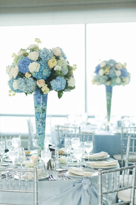 Blue Hydrangea Centerpieces, White Rose Centerpieces, Blue Hydrangea Wedding, Quinceanera Centerpieces, Baby Blue Weddings, Blue Wedding Centerpieces, Skyline Wedding, Blue Centerpieces, Quinceanera Decorations